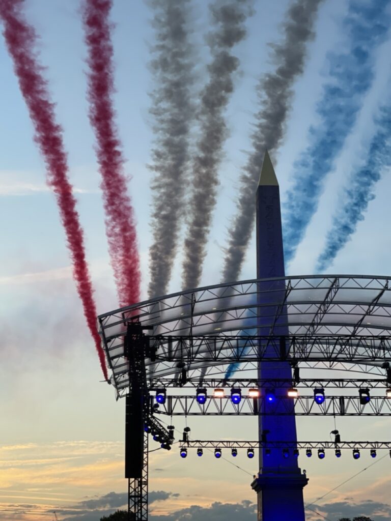 パブリックビューイング会場　飛行機