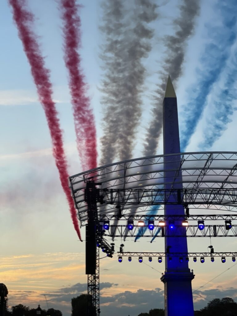 パブリックビューイング会場　飛行機