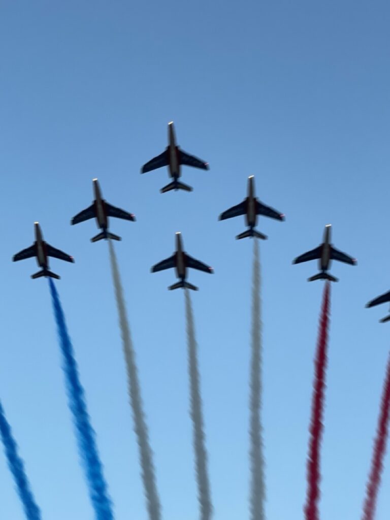 パブリックビューイング会場　飛行機