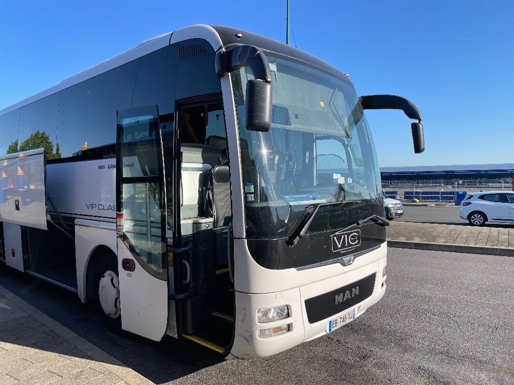 DISNEY LAND PARIS BUS